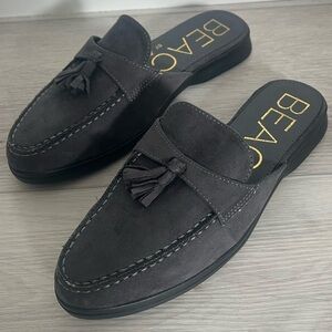 Anthropologie Matisse Tyra Loafers Mules Vegan Gray Suede with tassels Size 8